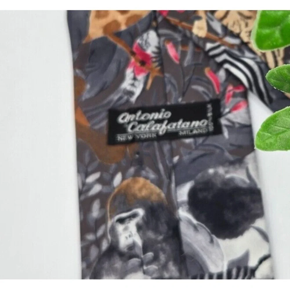 Atonio Calafatano Novelty Silk Tie Animal Print Gray Safari Zoo‎